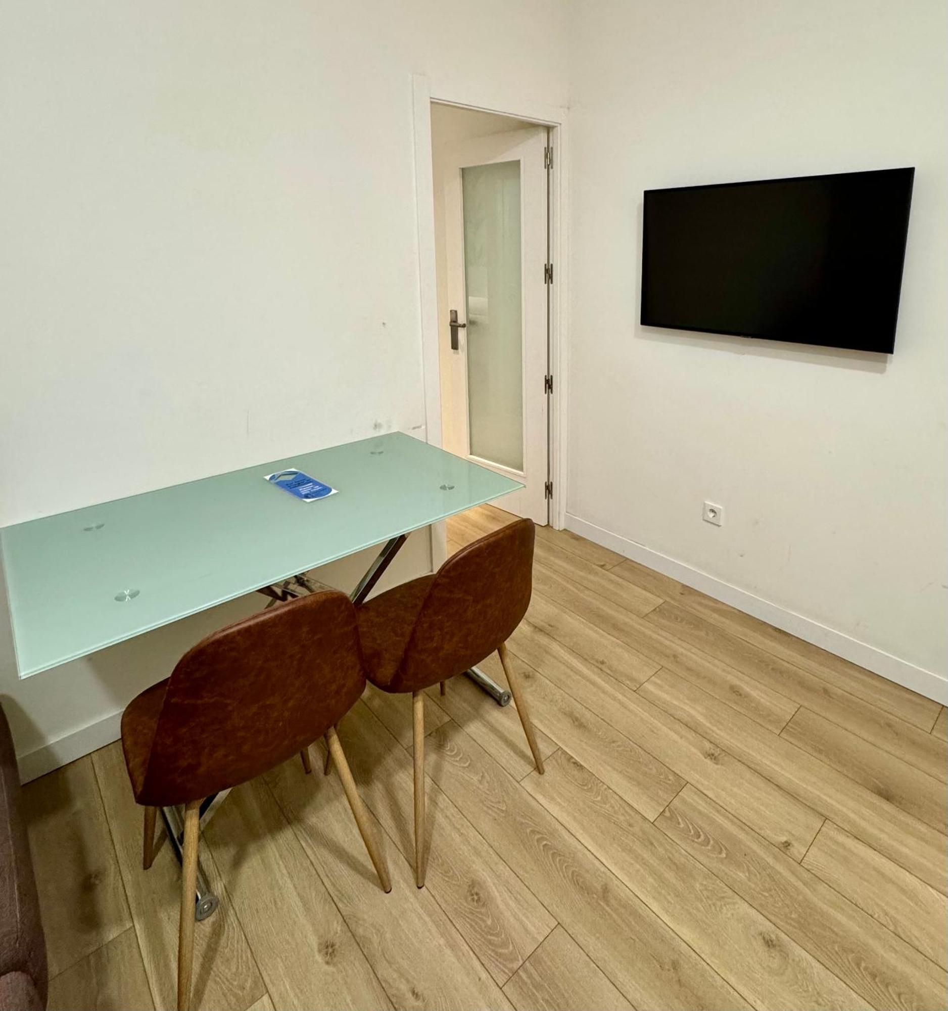 Apartamentos Apolo 마드리드 외부 사진
