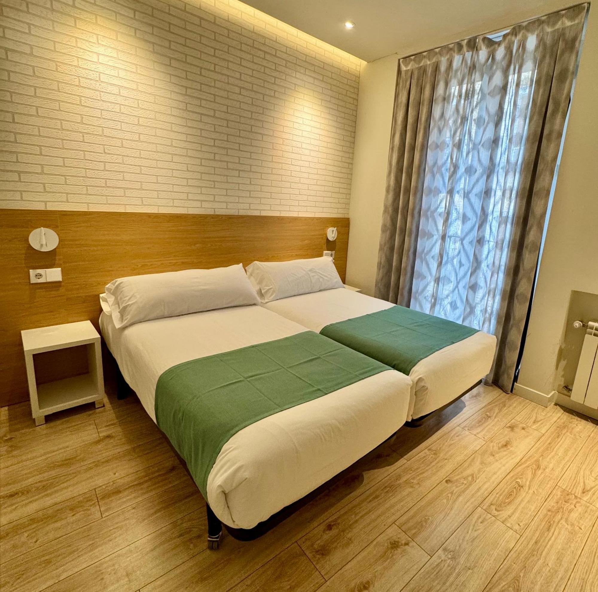 Apartamentos Apolo 마드리드 외부 사진