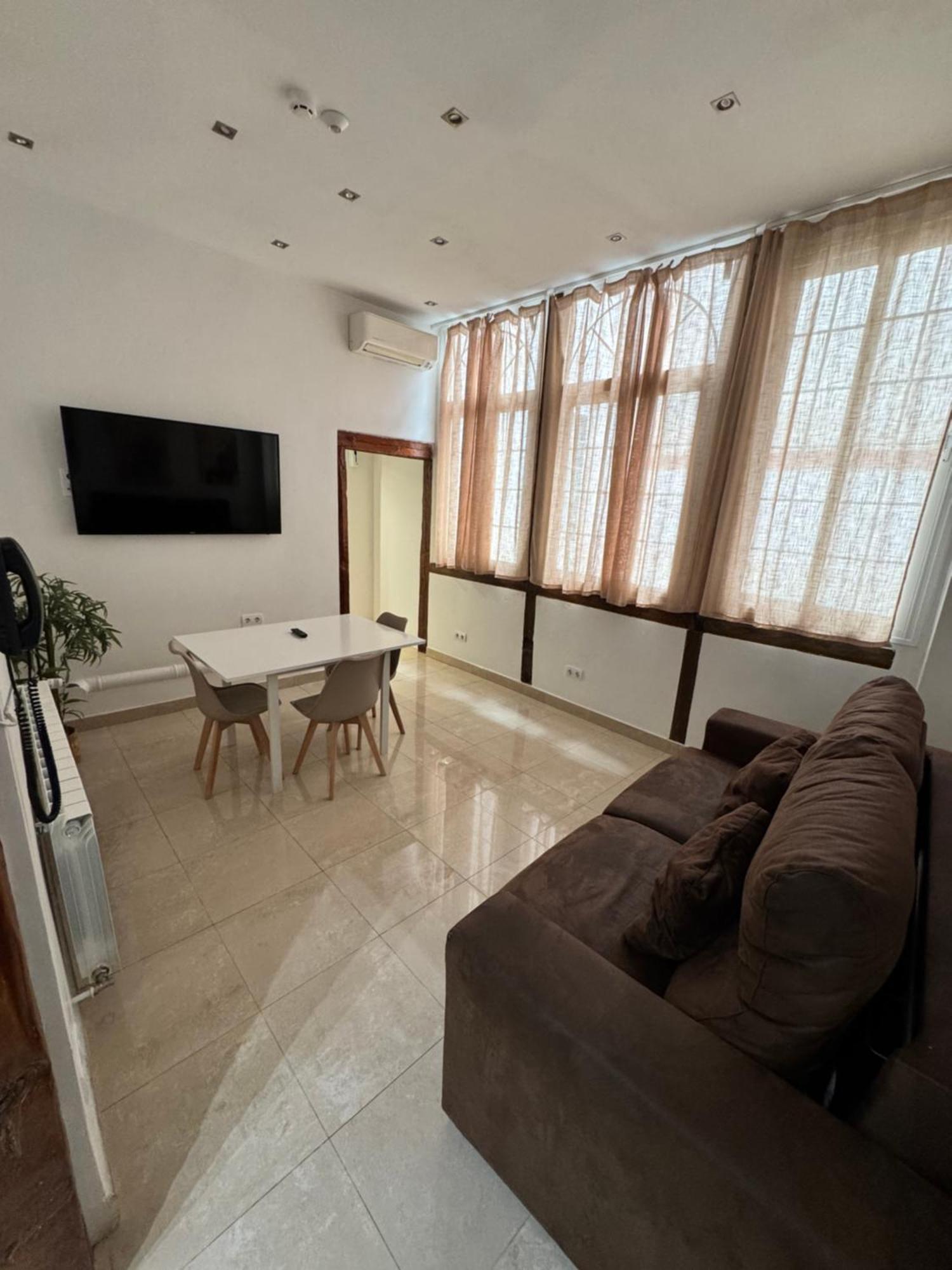 Apartamentos Apolo 마드리드 외부 사진